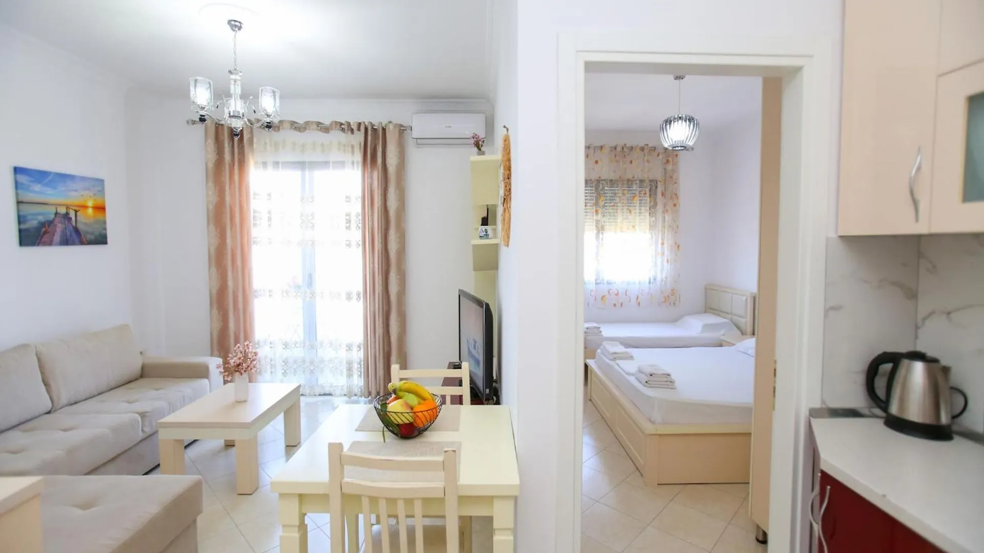 Apartment Near Uji Ftohte Beach Vlorë 0*,  アルバニア